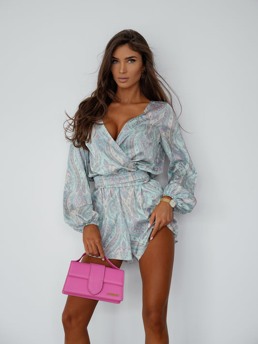 231abdaaf7b3df5f75e723a73ee356a2