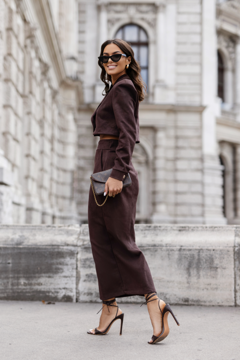 17c30ac8b31e3568b7cb14c98c74bca5